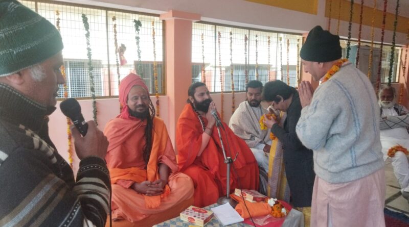 गीता आश्रम शिव मंदिर में शिव परिवार स्थापना कार्यक्रम संपन्न