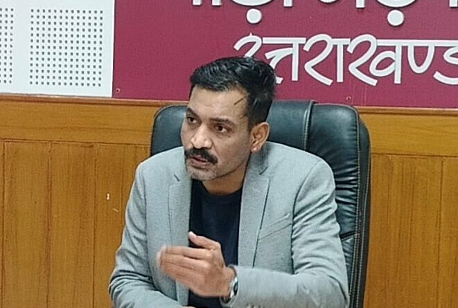31 मार्च तक सभी कार्यालयों में लगाएं स्मार्ट मीटर-: डीएम