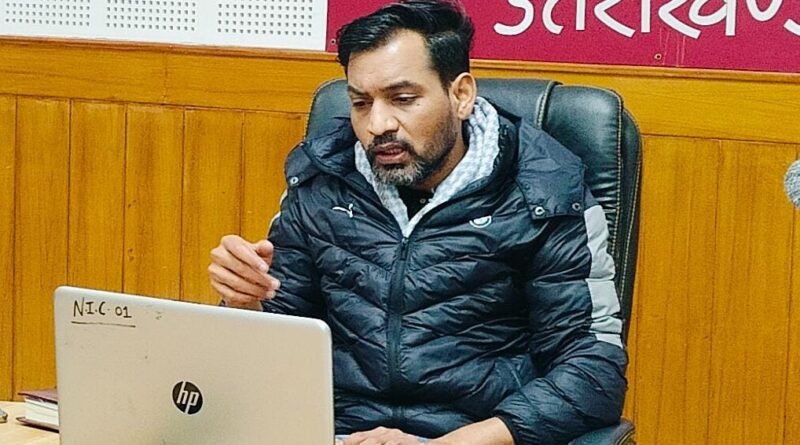 ड्रग्स की सप्लाई करने वालों की पहचान कर, कार्यवाही करें -: जिलाधिकारी