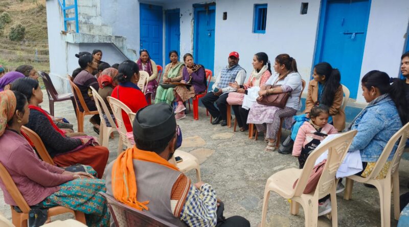 चौपाल लगाकर किया जा रहा है, ग्रामीणों की समस्याओं का समाधान