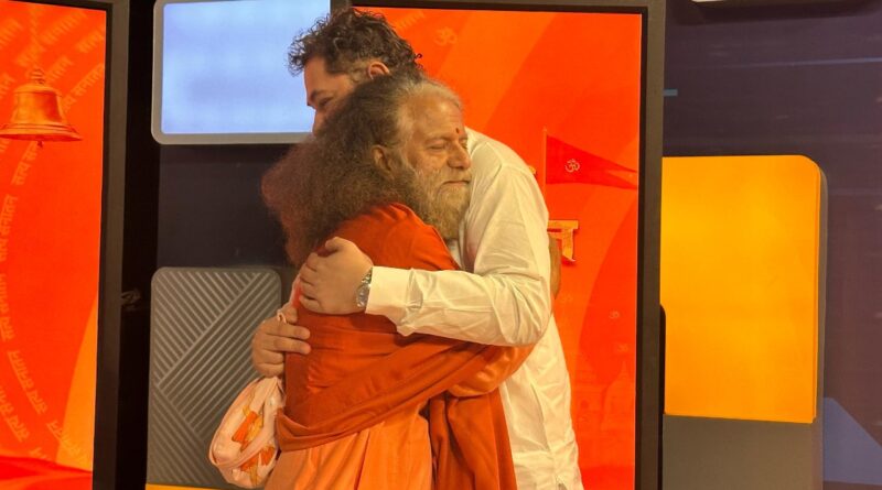 विश्व जल दिवस के अवसर पर स्वामी चिदानन्द सरस्वती जी और श्री पुंडरीक गोस्वामी जी की यमुना जी को प्रदूषण मुक्त करने पर विशेष चर्चा