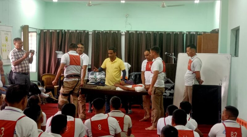 जिला प्रशिक्षण केंद्र होमगार्ड्स श्रीनगर में आपदा प्रबंधन पर पुनरावृत्ति प्रशिक्षण आयोजित