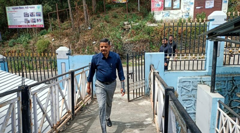 विश्व पर्यावरण सप्ताह-:  सभी अधिकारी एवं कर्मचारी पैदल व साइकिल से पहुँचे कार्यालय