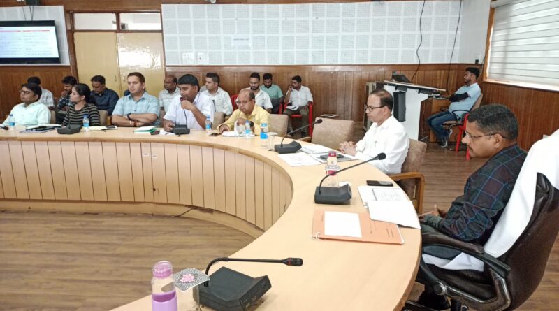 मुख्य विकास अधिकारी सख्त: विकास कार्यों की धीमी प्रगति पर खंड विकास अधिकारियों को चेतावनी