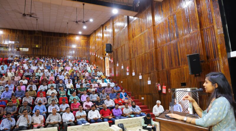 पंचायत चुनाव 2025: पीठासीन अधिकारियों का द्वितीय प्रशिक्षण संपन्न, मतदान की गोपनीयता सर्वोपरि – डीएम