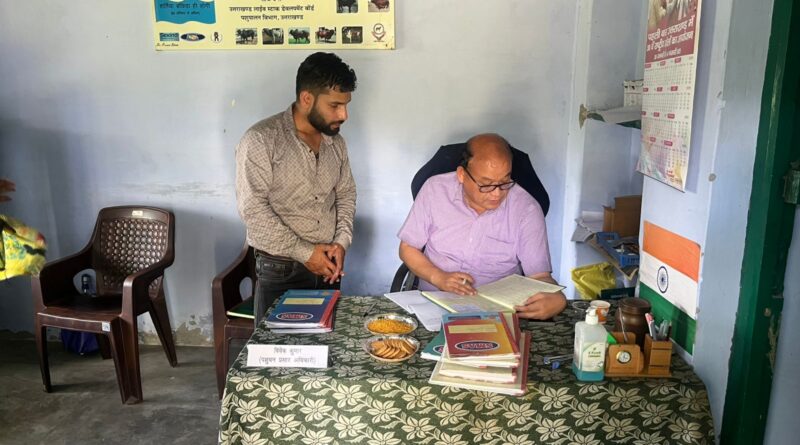 पशु सेवा केंद्रों का आकस्मिक निरीक्षण, विभागीय योजनाओं के प्रभावी क्रियान्वयन के निर्देश