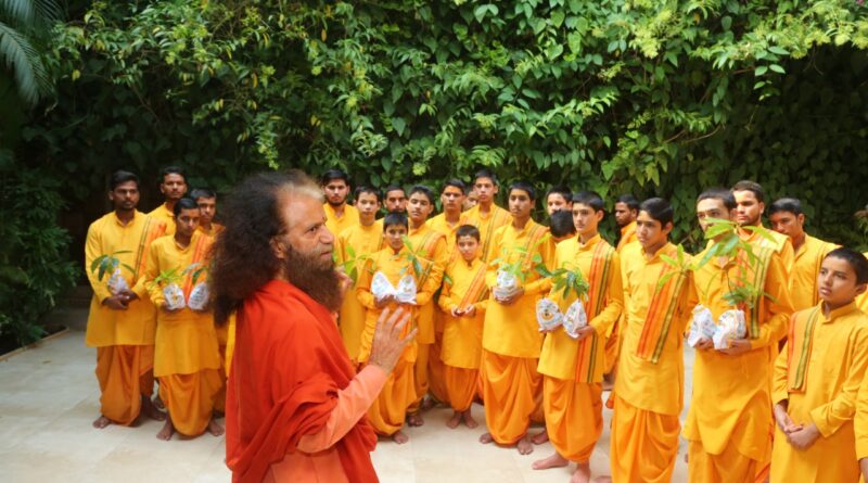 प्रकृति को केवल संसाधन नहीं, साक्षात् शिव स्वरूप मानें -: स्वामी चिदानन्द सरस्वती