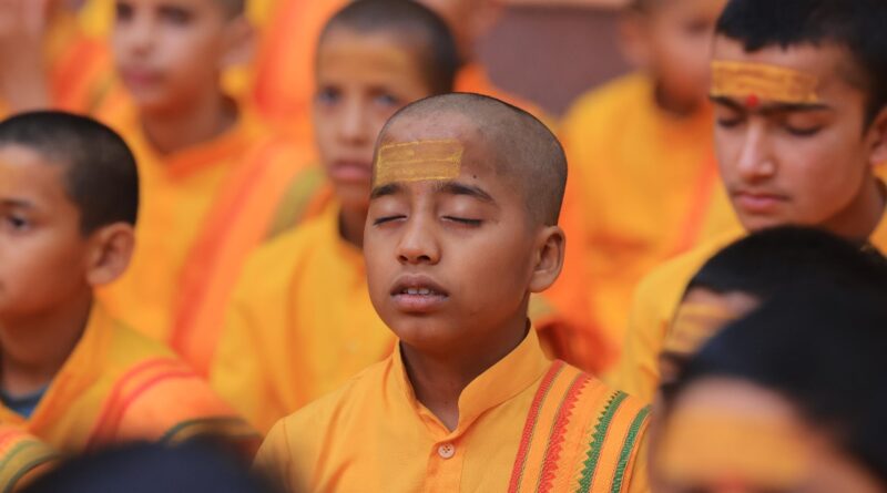 धराली के पुनर्निर्माण के लिए समाज से एकजुट होने की अपील — स्वामी चिदानन्द सरस्वती