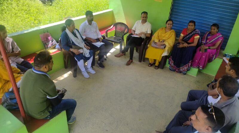 ग्राम कुण्ड में सरकार जनता के द्वार कार्यक्रम, ग्रामीणों की समस्याओं का हुआ संज्ञान