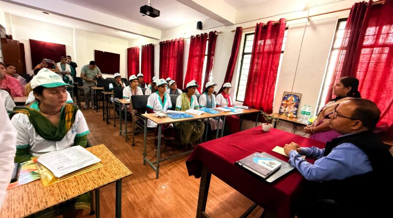 ईटीसी पौड़ी में सक्षम सेंटर का शुभारंभ, 11 विकासखंडों से महिलाएं कर रहीं प्रशिक्षण में सहभागिता