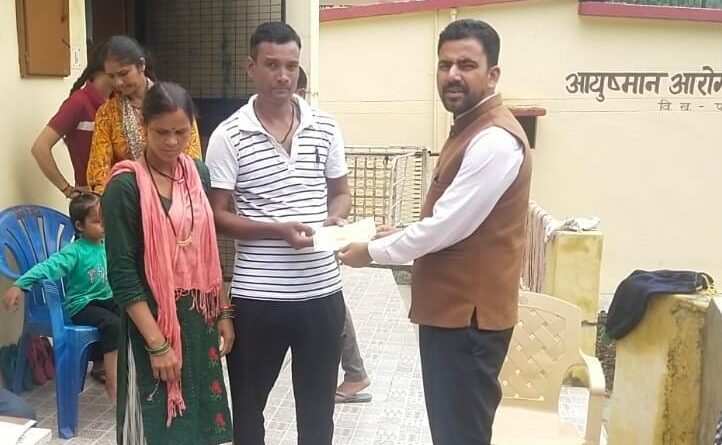 आपदा प्रभावित परिवारों को वितरित हुई सीएम राहत राशि