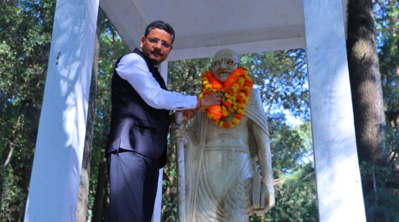 गांधी और शास्त्री जयंती पर जिलेभर में कार्यक्रम, आदर्शों को जीवन में उतारने का संकल्प