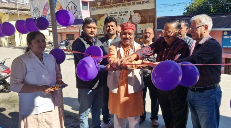 विधायक राजकुमार पोरी ने पिलाई बच्चों को पोलियो की खुराक