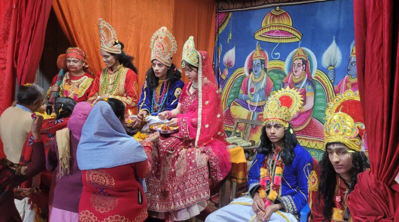 ग्राम पुल्यासू में श्रीराम राज्याभिषेक के साथ रामलीला का समापन