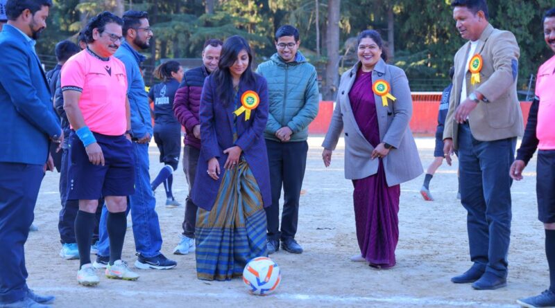 पौड़ी बना खेल उमंग का केंद्र, कंडोलिया में राज्य स्तरीय फुटबॉल प्रतियोगिता का शुभारंभ