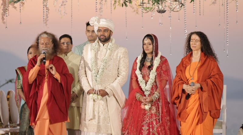 परमार्थ निकेतन के अध्यक्ष स्वामी चिदानन्द सरस्वती एवं डा. साध्वी भगवती सरस्वती का बैंकाक प्रवास