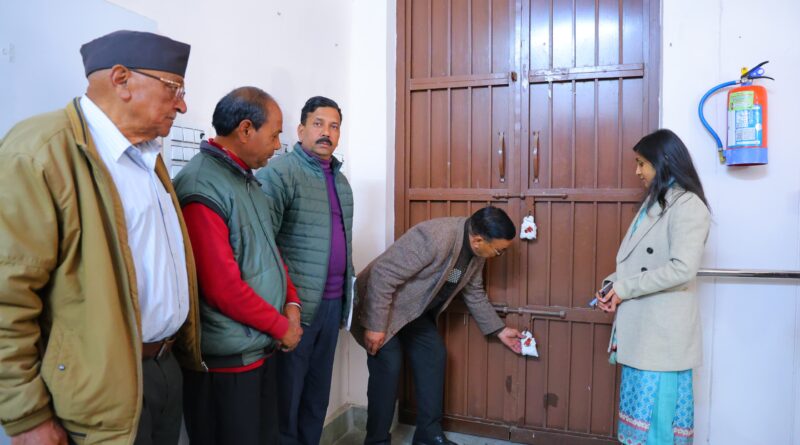ईवीएम वेयरहाउस का त्रैमासिक निरीक्षण, सुरक्षा व्यवस्थाओं की जिलाधिकारी ने की गहन समीक्षा