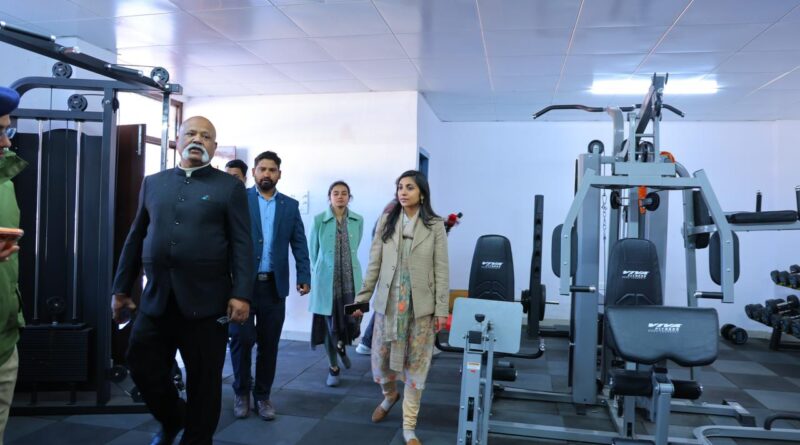 रांसी खेल मैदान व कंडोलिया इंडोर स्टेडियम का विशेष प्रधान सचिव ने किया निरीक्षण, सुविधाओं में सुधार के दिए निर्देश