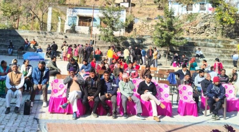 फरसाड़ी में बहुउद्देशीय शिविर आयोजित, 22 शिकायतें दर्ज, 88 लोग योजनाओं से लाभान्वित