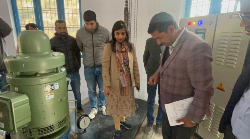 डीएम स्वाति एस.भदौरिया ने किया बीरोंखाल तहसील भ्रमण, बेदीखाल पंपिंग पेयजल योजना व तहसील प्रशासन की गहन समीक्षा