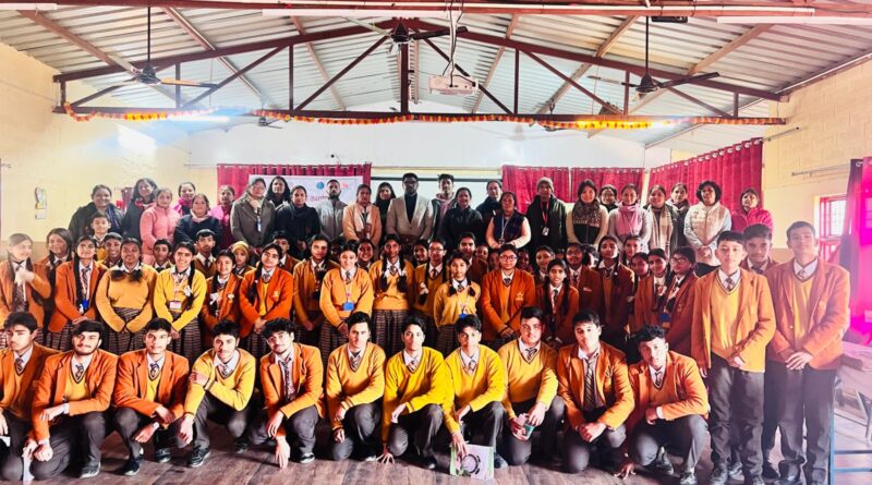 सेम्फोर्ड फ्यूचरिस्टिक स्कूल श्रीनगर में बाल जागरूकता कार्यक्रम, बच्चों को अधिकारों व सुरक्षा की दी गई जानकारी