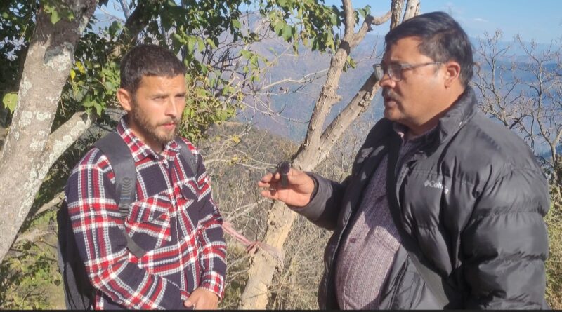  मोटरमार्ग को लेकर ग्रामीणों का आक्रोश, ‘रोड नहीं तो वोट नहीं’ की चेतावनी”