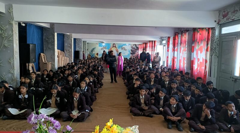 सेंट थॉमस स्कूल, पौड़ी में बाल अधिकारों व विधिक प्रावधानों पर जनजागरूकता अभियान