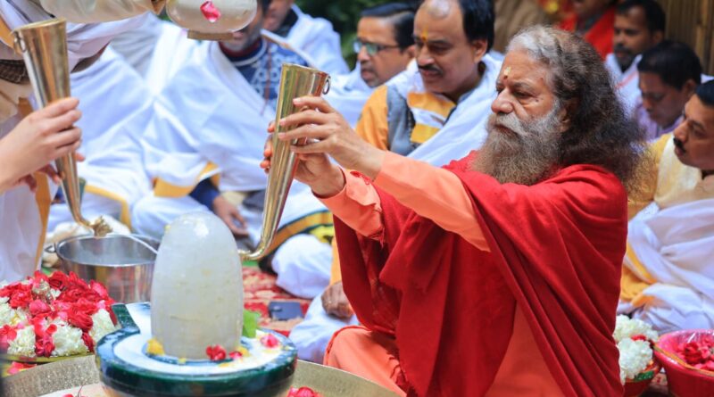 परमार्थ निकेतन में महाशिवरात्रि श्रद्धा और आध्यात्मिक गरिमा के साथ संपन्न