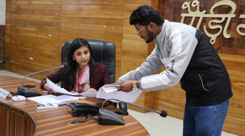 जनता मिलन में डीएम का सख्त संदेश: शिकायतों पर त्वरित कार्रवाई, जवाबदेही तय