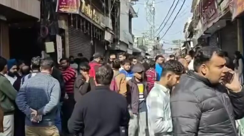 देहरादून के पलटन बाजार में दिनदहाड़े युवती की धारदार हथियार से हत्या, अस्पताल ले जाने से पहले मौत