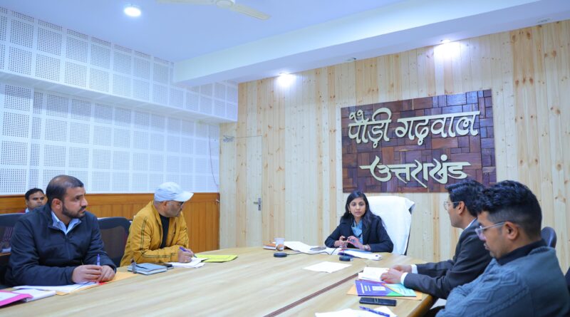 विद्युत व्यवस्था में सुधार के लिए जिलाधिकारी की सख्ती, मीटरिंग और ब्रेकडाउन प्रबंधन पर विशेष निगरानी के निर्देश