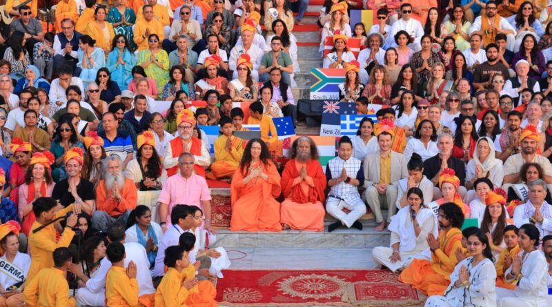 परमार्थ निकेतन में अंतर्राष्ट्रीय योग महोत्सव 2026 का भव्य समापन, 80 देशों के 1500 से अधिक योग साधकों की ऐतिहासिक सहभागिता