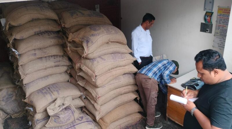 कोटद्वार में एसडीएम संदीप कुमार का औचक निरीक्षण, पेट्रोल पंप और सस्ता गल्ला दुकान की जांच