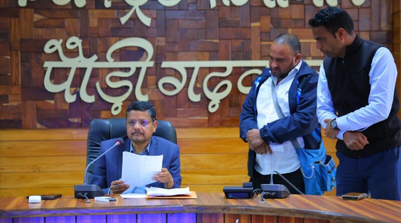 जनता मिलन में 12 शिकायतें दर्ज, अधिकांश का मौके पर निस्तारण