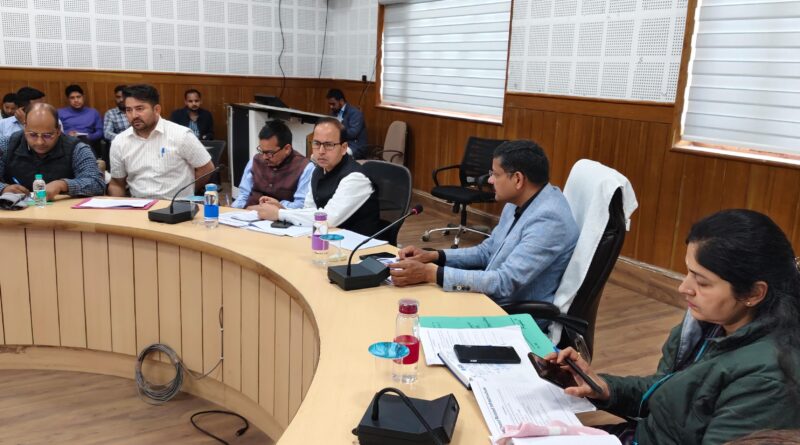 विकास कार्यों में समन्वय और पारदर्शिता पर जोर, आजीविका योजनाओं को गति देने के निर्देश