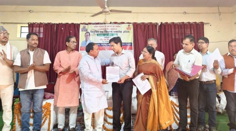 44 कनिष्ठ सहायकों को मिले नियुक्ति पत्र, मंत्री डॉ. धन सिंह रावत ने किया वितरण
