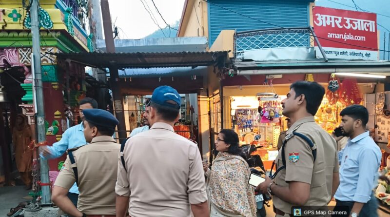 चारधाम यात्रा व्यवस्थाओं को लेकर प्रशासन सतर्क, एसडीएम श्रीनगर ने किया यात्रा मार्ग और पार्किंग स्थलों का निरीक्षण