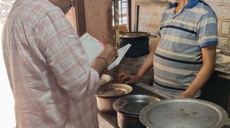 एलपीजी गैस आपूर्ति व्यवस्था पर प्रशासन सख्त, औचक निरीक्षण में 27,600 रुपये का जुर्माना