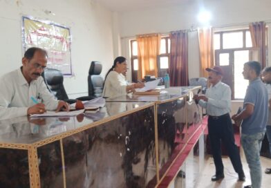 तहसील दिवस में उमड़ी जनसमस्याएं, एसडीएम ने दिए त्वरित समाधान के निर्देश