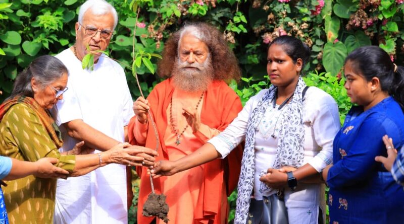 सेवा, साधना और पर्यावरण संरक्षण का संदेश लेकर शुरू हुए परमार्थ निकेतन के विशेष प्रकल्प