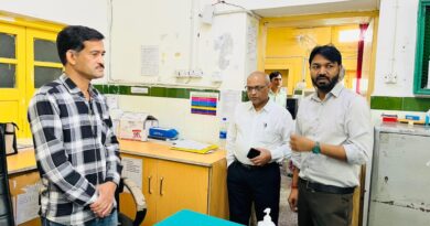 आयुक्त ने जिला चिकित्सालय का किया औचक निरीक्षण, स्वास्थ्य सेवाओं को और बेहतर बनाने के निर्देश