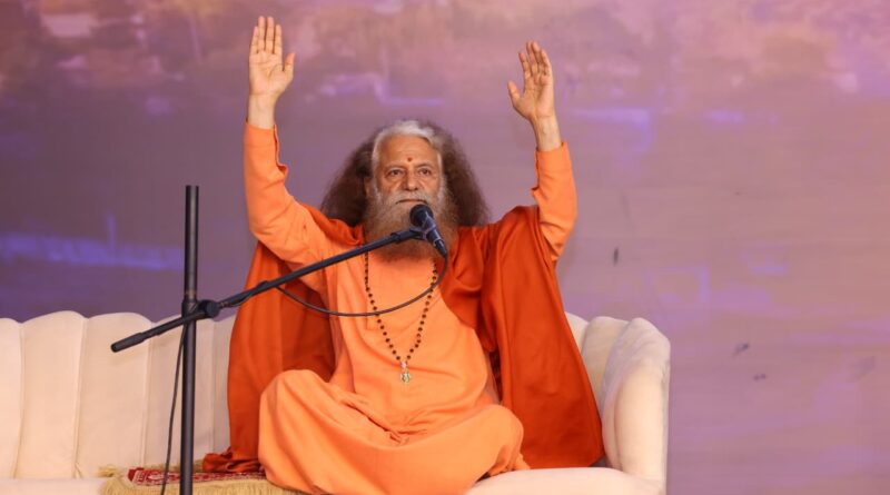 धरती आबा बिरसा मुंडा स्वाभिमान और जनजातीय अस्मिता के अमर प्रतीक: स्वामी चिदानन्द सरस्वती