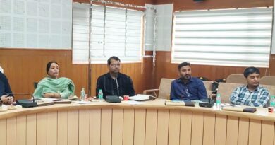 जरूरतमंद मेधावी बालिकाओं को शिक्षा के लिए मिले आर्थिक सहायता : सीडीओ