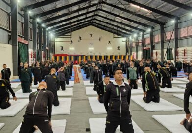 जीआरआरसी लैंसडाउन में योग सत्रों का आयोजन, सैन्य अधिकारियों और परिजनों ने लिया बढ़-चढ़कर हिस्सा