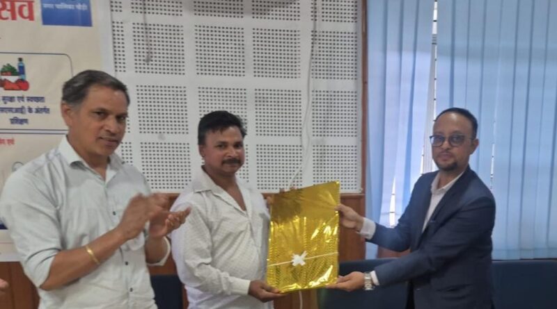 स्वनिधि महोत्सव में रेहड़ी-फड़ व्यवसायियों को मिला प्रोत्साहन, उत्कृष्ट बैंक व लाभार्थी सम्मानित