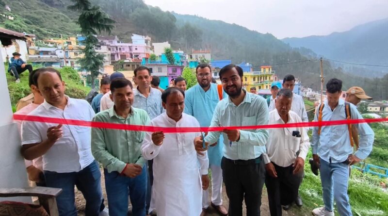 थलीसैंण में पटवारी चौकी के सुधारीकरण कार्य का लोकार्पण, जल्लू संपर्क मार्ग का शिलान्यास