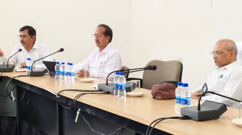 चारधाम यात्रा मार्गों के संवेदनशील स्थलों पर होंगे स्थायी सुरक्षा कार्य, आयुक्त ने दिए सख्त निर्देश