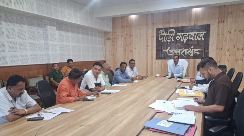 मतदाता सूची के विशेष पुनरीक्षण को लेकर प्रशासन ने राजनीतिक दलों संग की समीक्षा बैठक