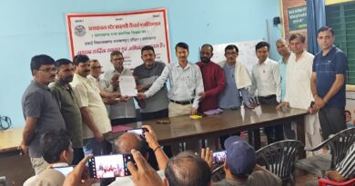 भगवानपुर में TET अनिवार्यता के विरोध और OPS बहाली की मांग को लेकर शिक्षकों का धरना