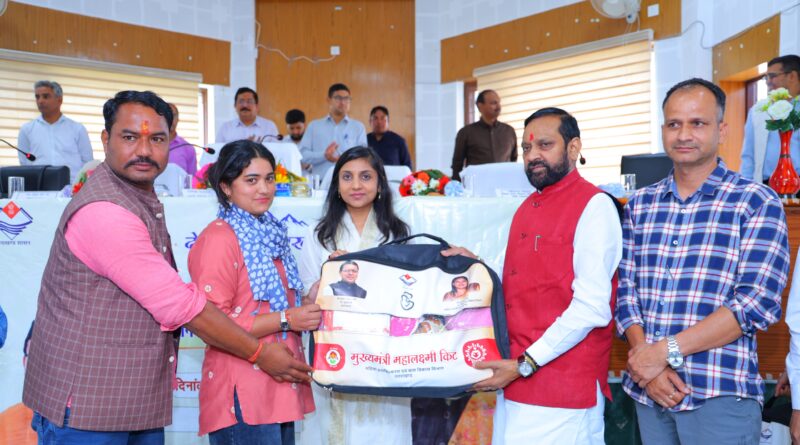 खिर्सू जनसेवा शिविर में उमड़ा जनसैलाब, 526 लोगों ने उठाया सरकारी योजनाओं का लाभ